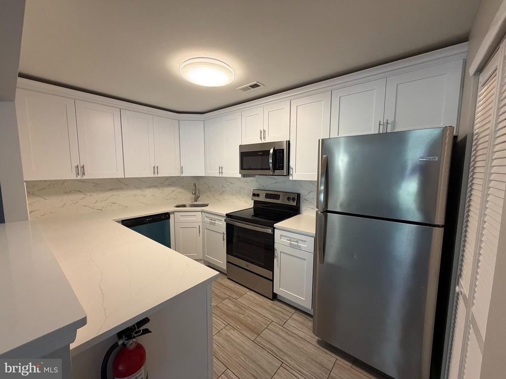 4306 Aberdeen Drive - Photo 5