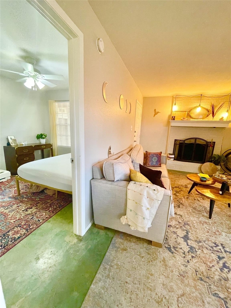 7103 Woodhue Ct - Photo 11