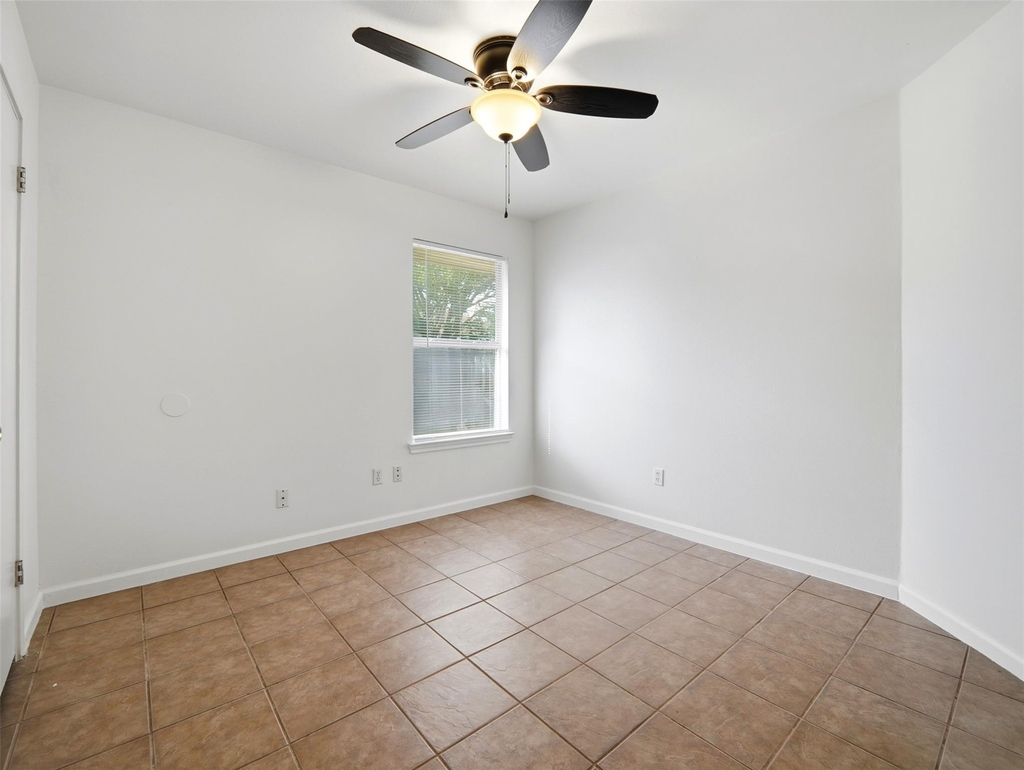 2304 Smith Branch Blvd - Photo 9
