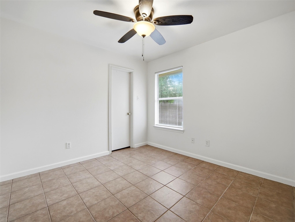 2304 Smith Branch Blvd - Photo 11