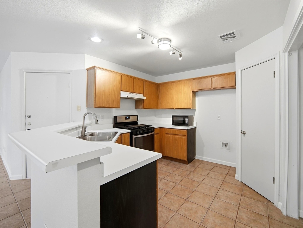 2304 Smith Branch Blvd - Photo 5