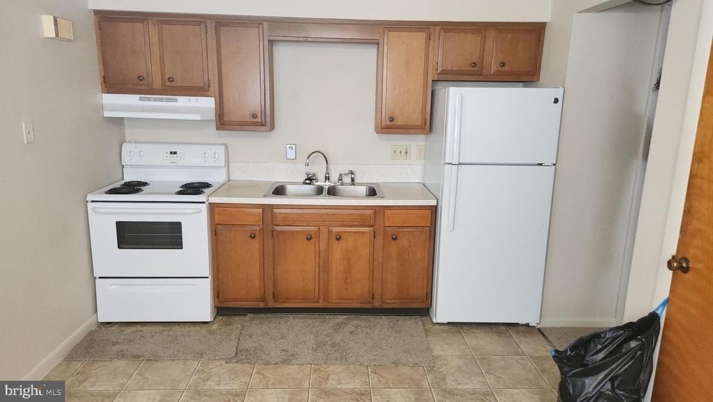 5 W Magnolia, Avenue - Photo 1
