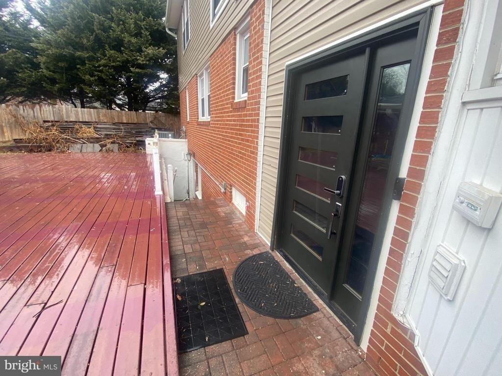 7307 Brooklyn Bridge Road - Photo 1