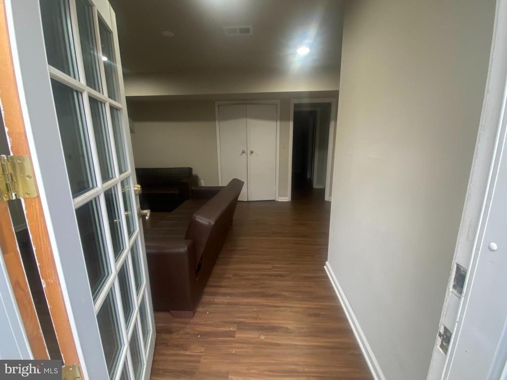 7307 Brooklyn Bridge Road - Photo 2
