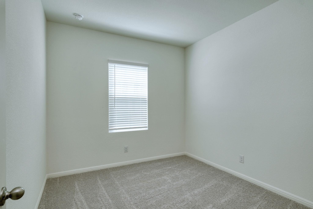 209 Stonebrook Dr - Photo 5