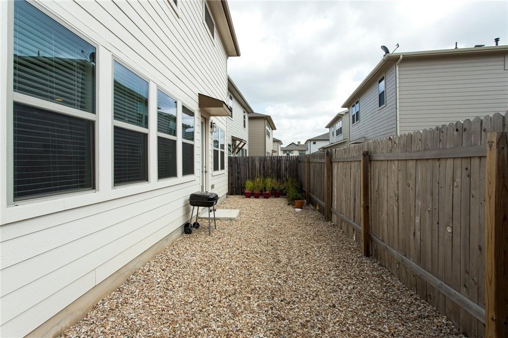 9109 Garnet Dr - Photo 26