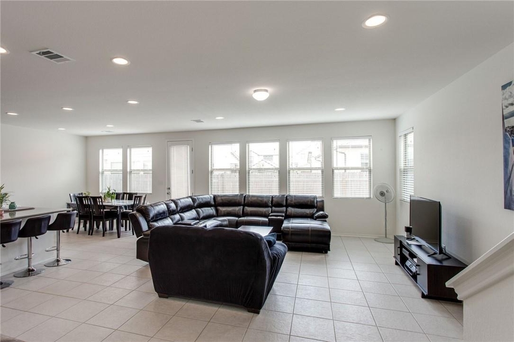 9109 Garnet Dr - Photo 17