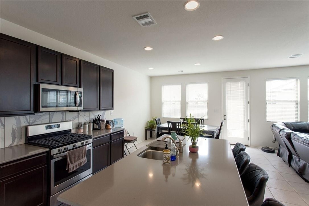 9109 Garnet Dr - Photo 9
