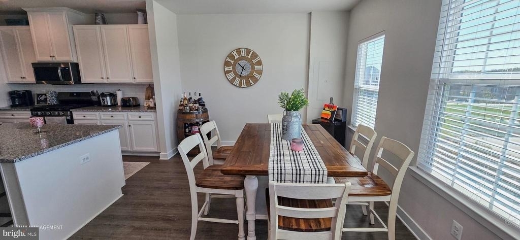 5426 Greenpoint Lane - Photo 10