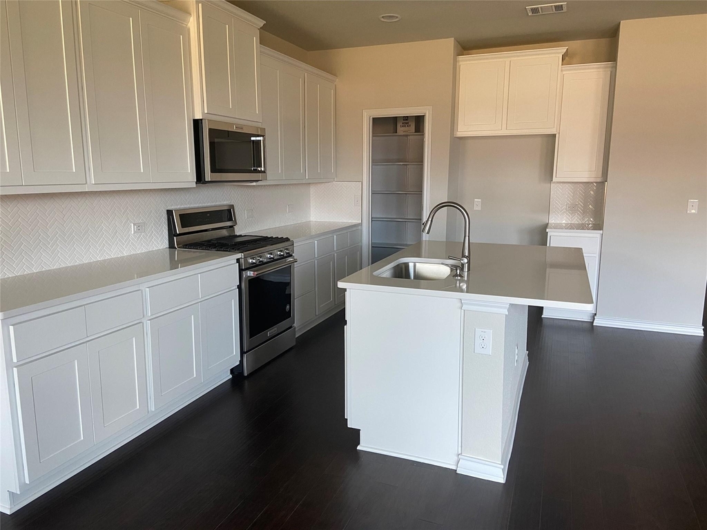 309 Akumal St - Photo 2