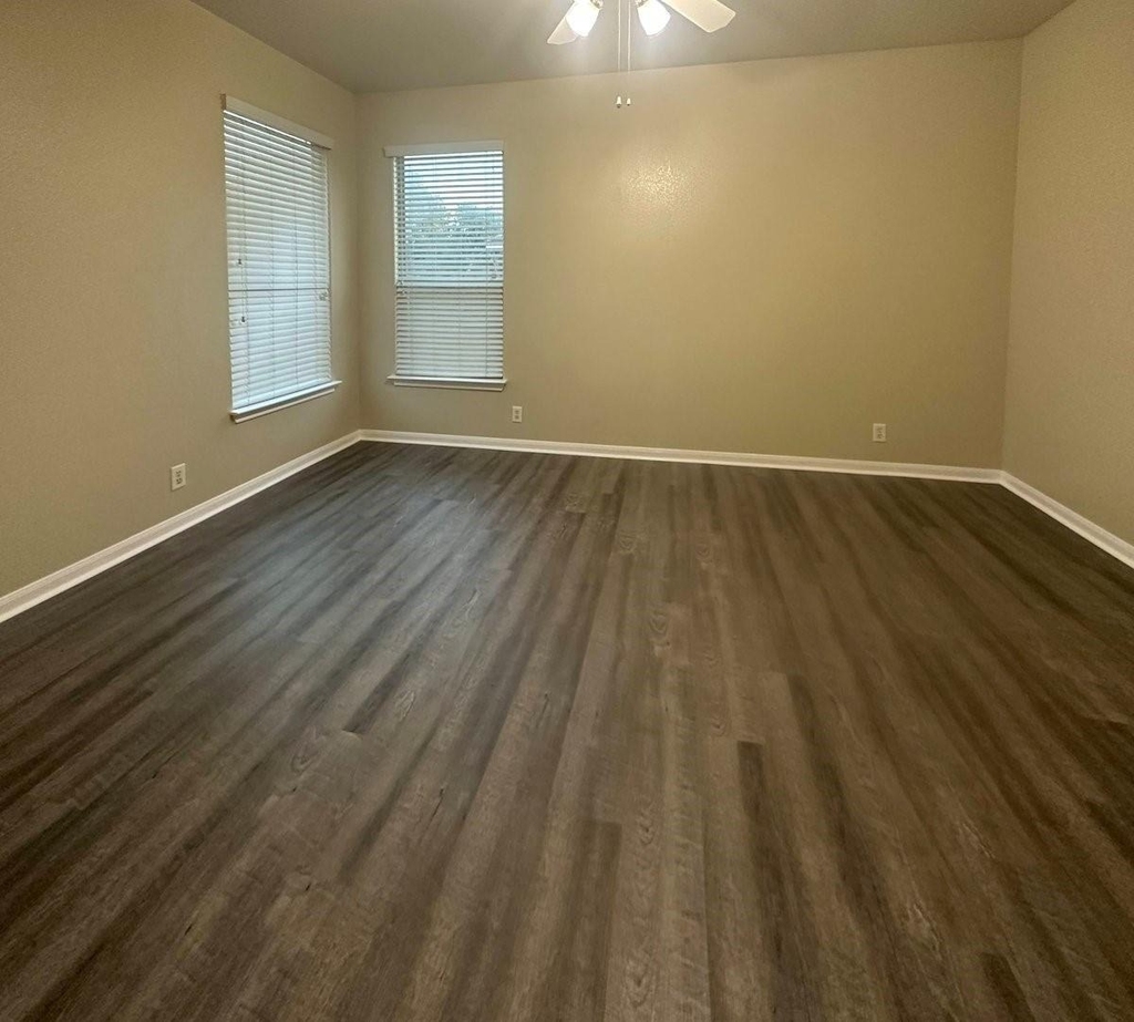 2404 Allred Dr - Photo 10