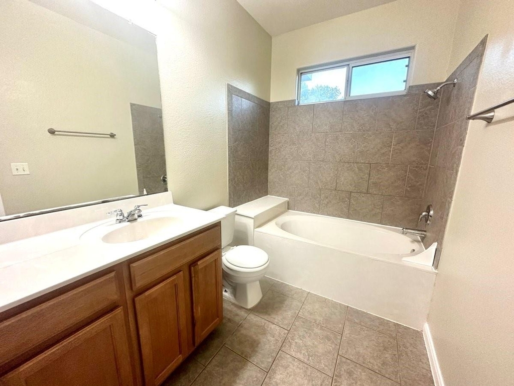 2404 Allred Dr - Photo 12