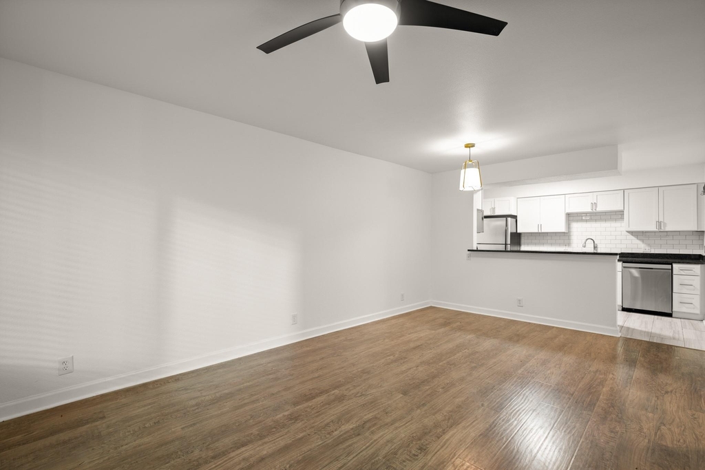 2020 S Congress Ave - Photo 6