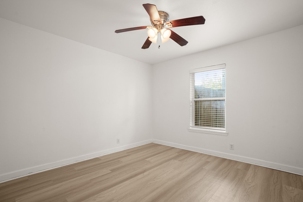 2020 S Congress Ave - Photo 15