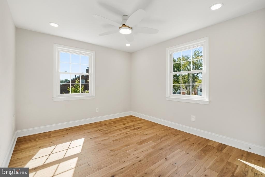12301 Espalier Place - Photo 28