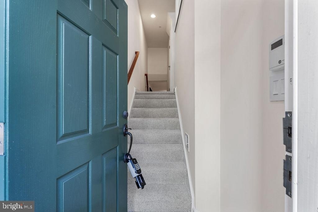 1627 Whitehall Drive - Photo 33