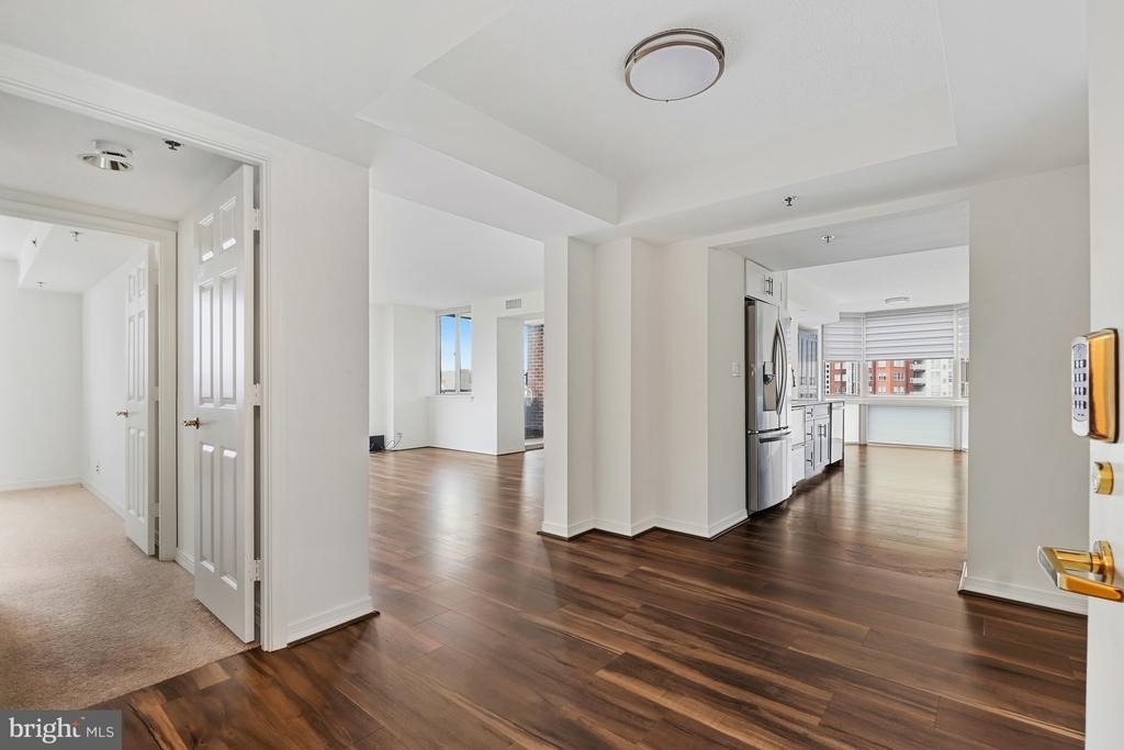 5809 Nicholson Lane - Photo 3