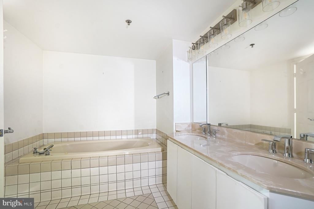 5809 Nicholson Lane - Photo 18