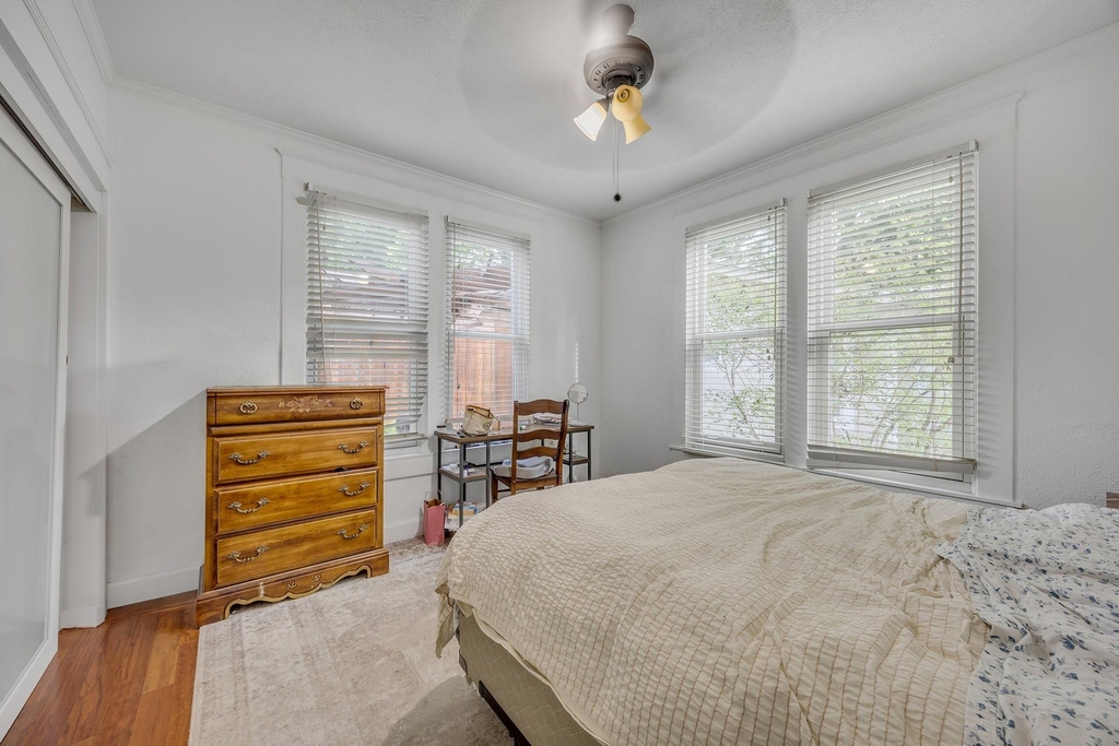 815 E 31st St - Photo 17