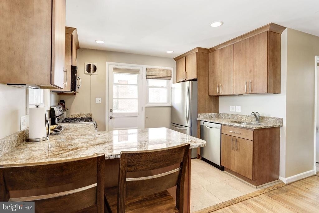 6408 Tisdale Terrace - Photo 6