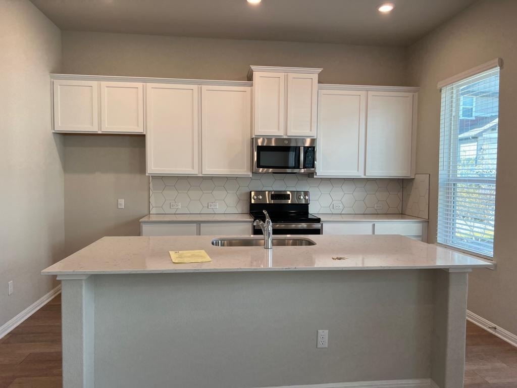 1015 Vista View Dr - Photo 7