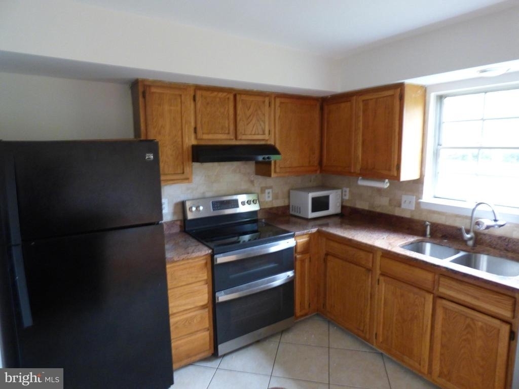 13422 Country Ridge Drive - Photo 2