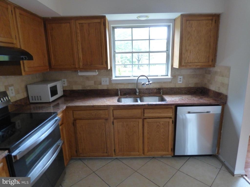 13422 Country Ridge Drive - Photo 4
