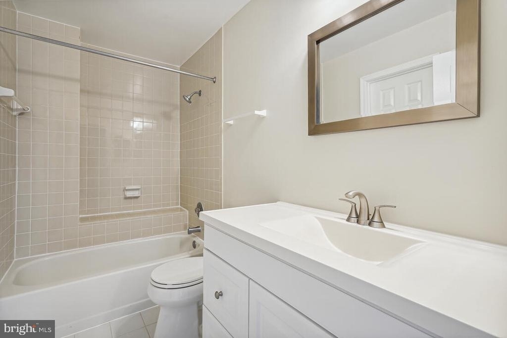 5407 Grove Ridge Way - Photo 2