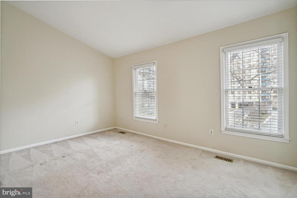 5407 Grove Ridge Way - Photo 5