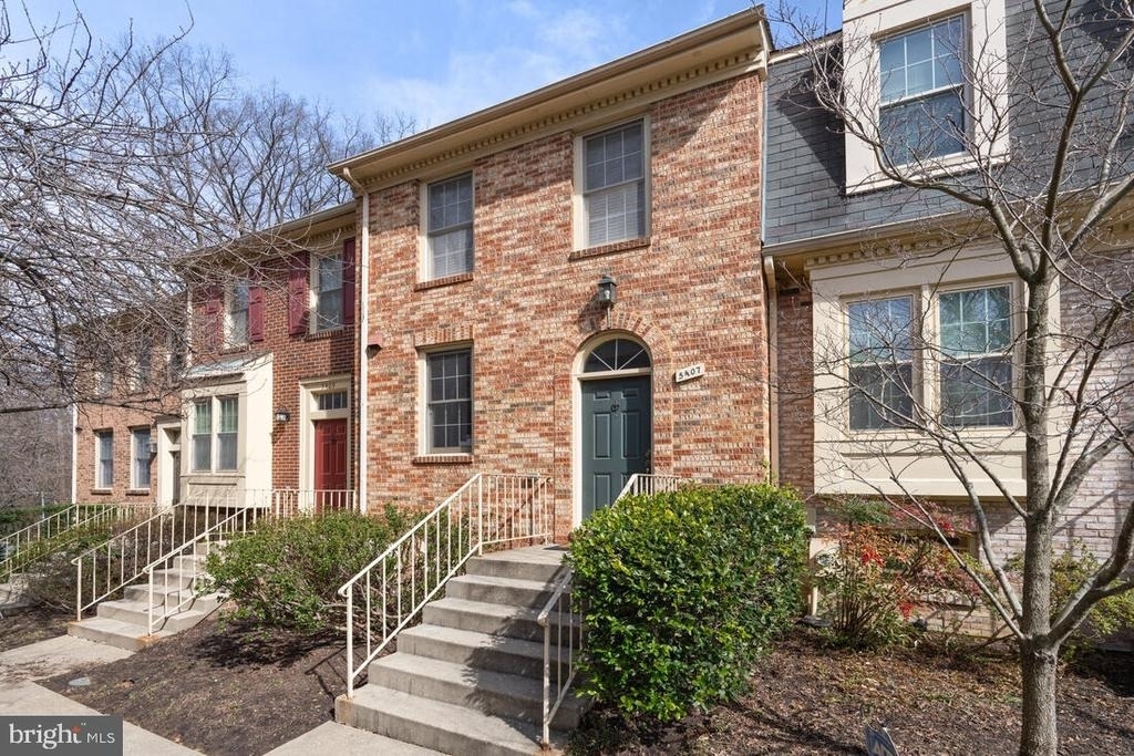 5407 Grove Ridge Way - Photo 0