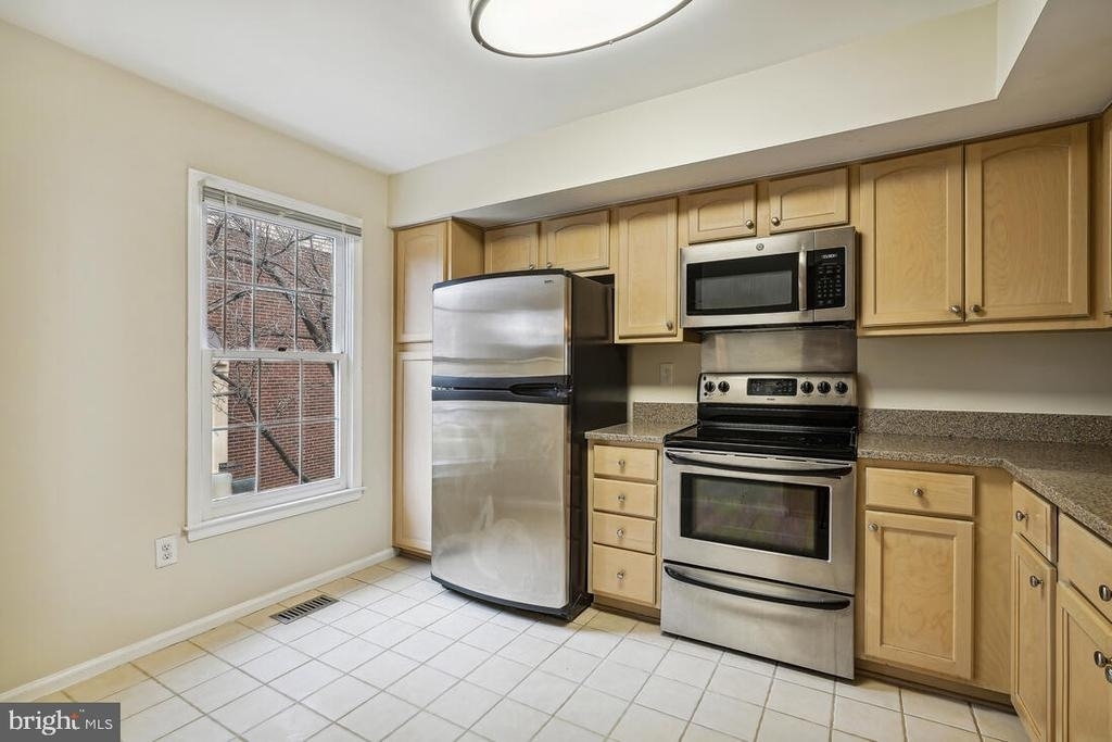 5407 Grove Ridge Way - Photo 10