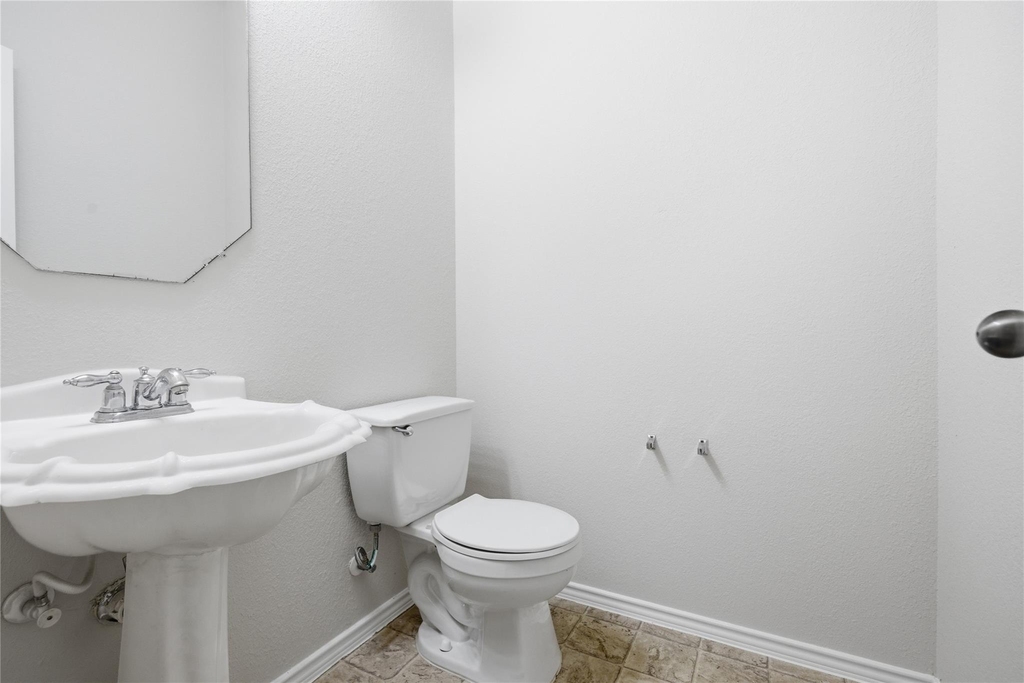 3774 Castle Rock Dr - Photo 8