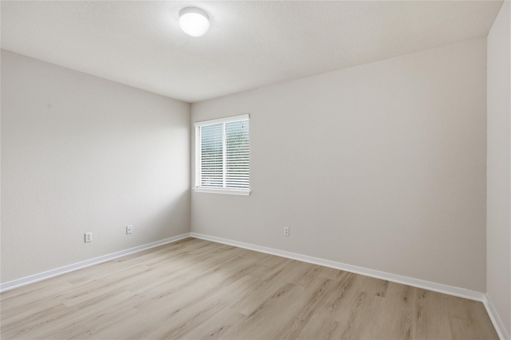 3774 Castle Rock Dr - Photo 16