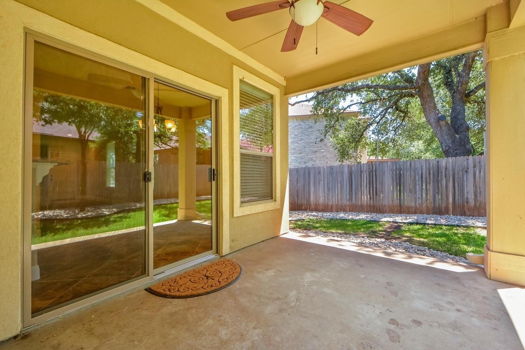 2202 Ezra Ct - Photo 26