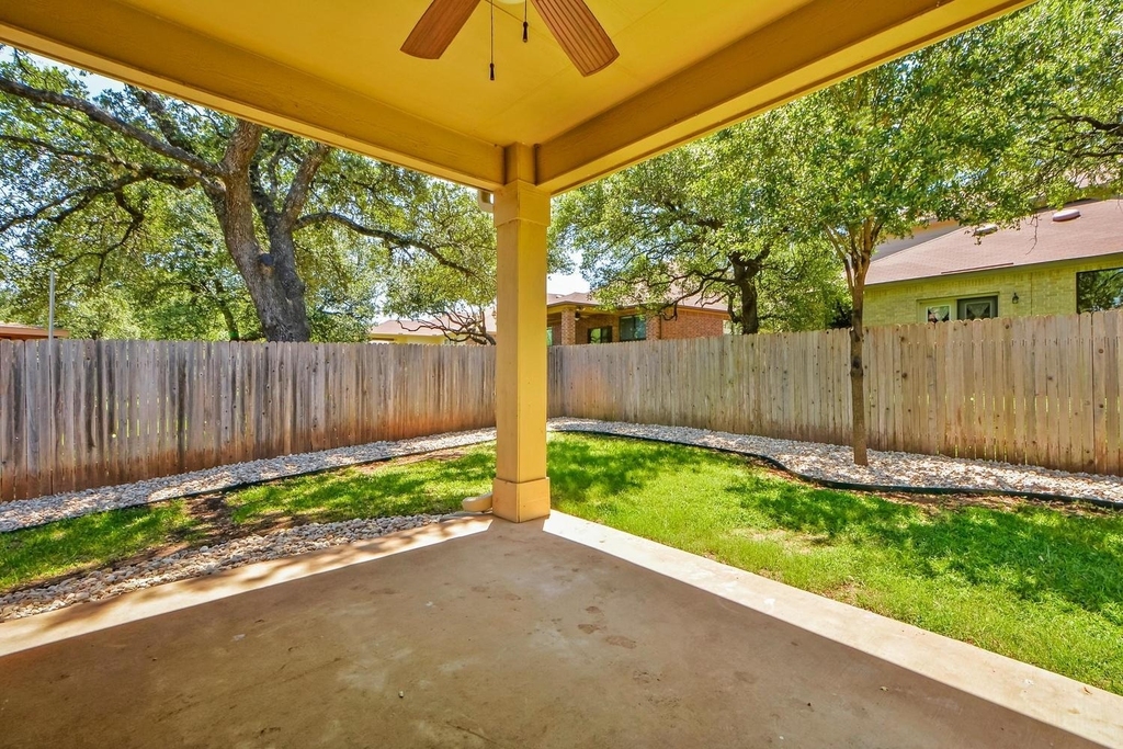 2202 Ezra Ct - Photo 25