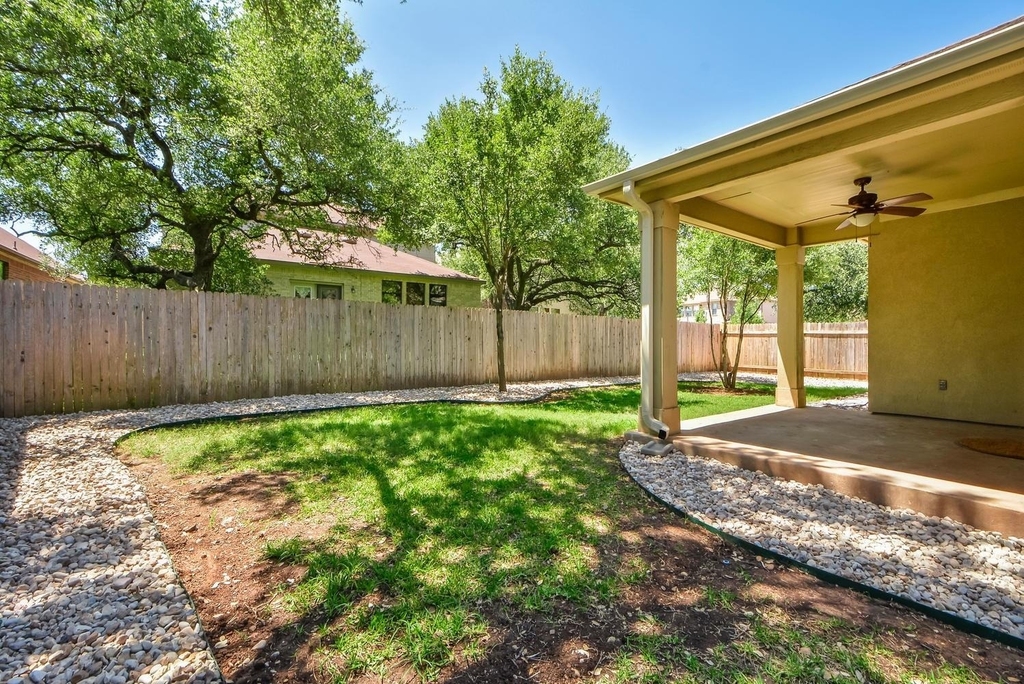 2202 Ezra Ct - Photo 27