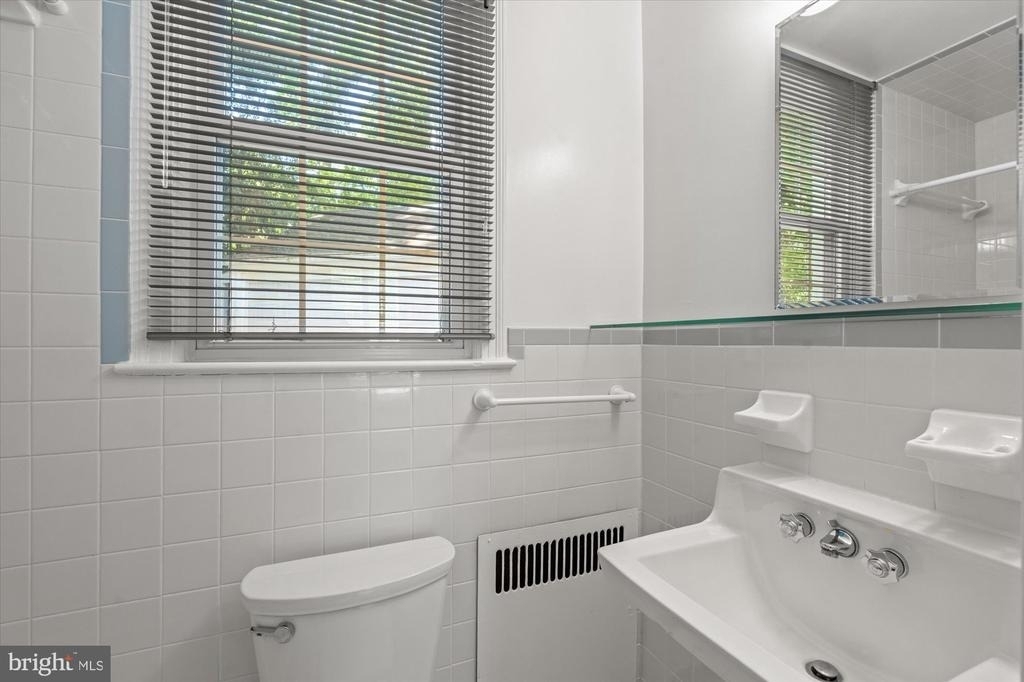 7014 Beechwood Drive - Photo 8