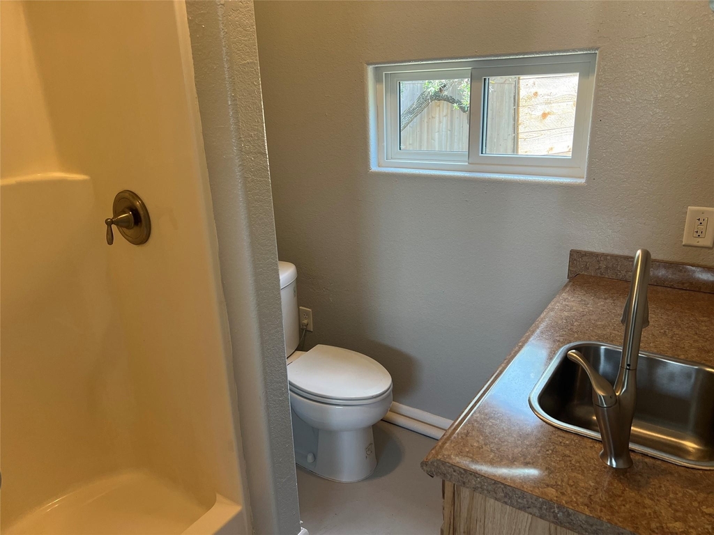 15303 Texas St - Photo 4