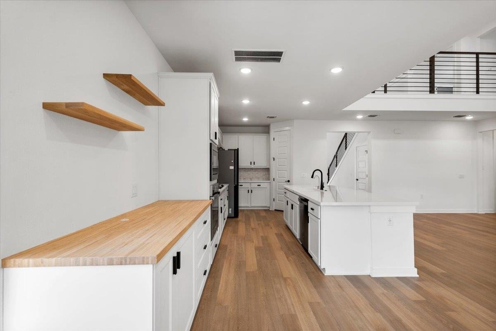 8320 Hubble Walk - Photo 8