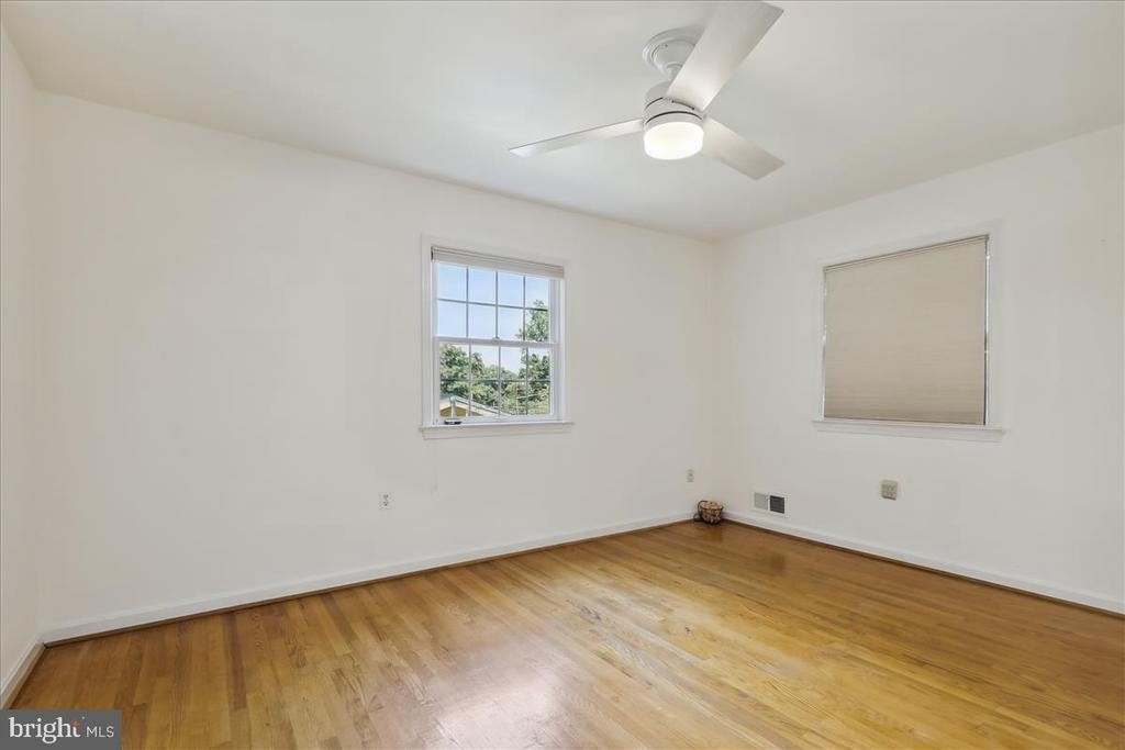 1397 Canterbury Way - Photo 12