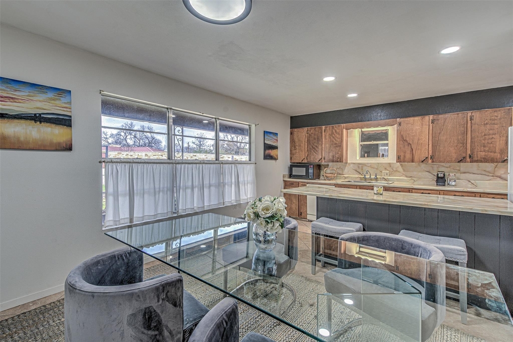 5304 Bedford St - Photo 10