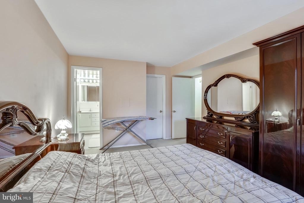 18722 Walkers Choice Road - Photo 13