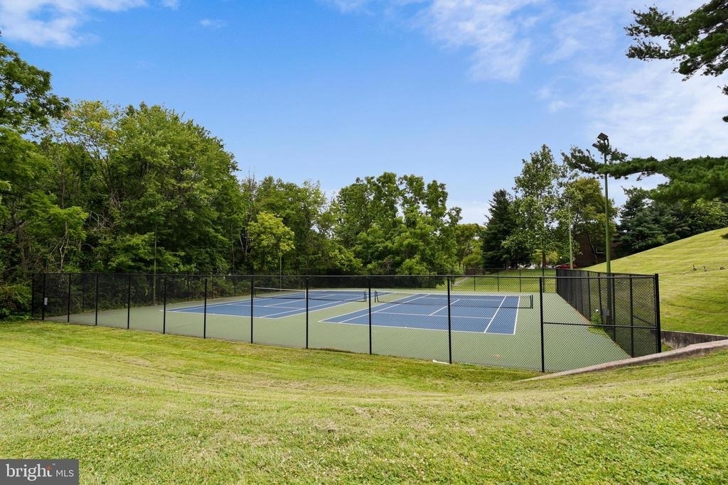 18722 Walkers Choice Road - Photo 22