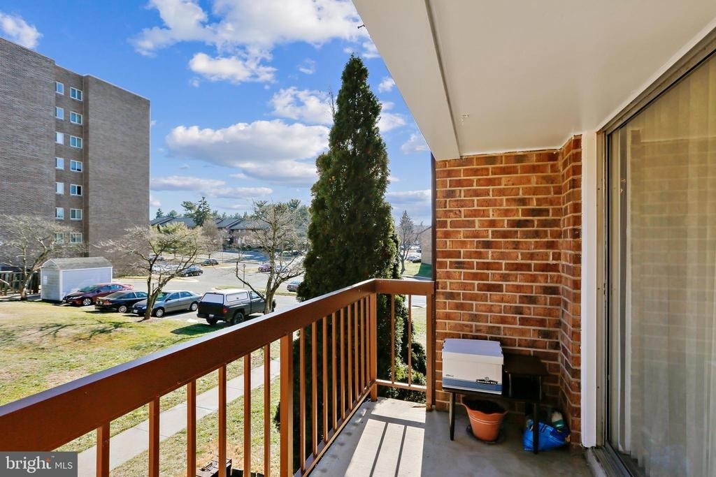 18722 Walkers Choice Road - Photo 4