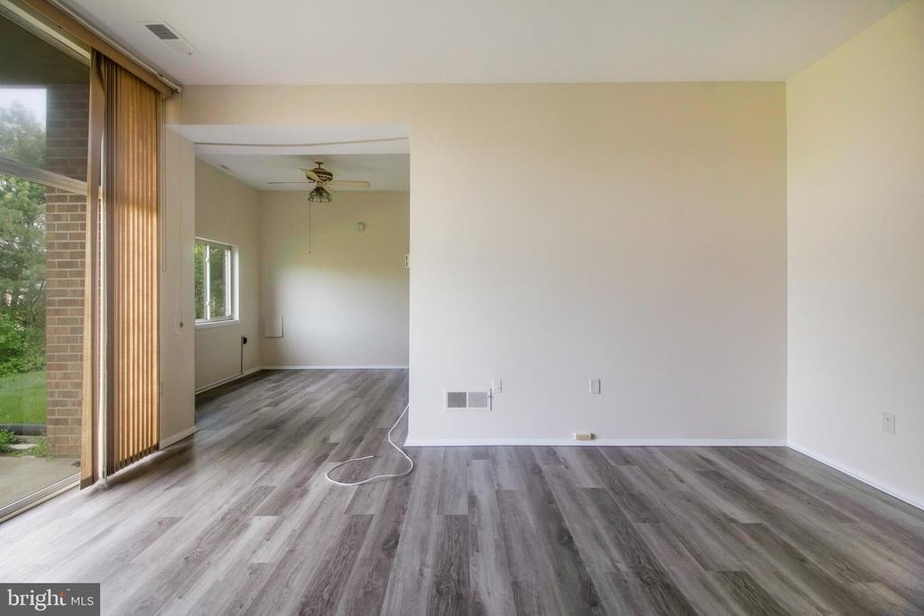 18730 Walkers Choice Road - Photo 1