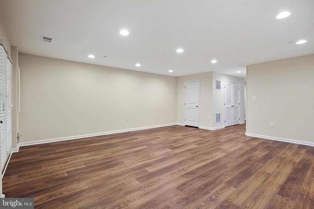 11675 Emerald Green Drive - Photo 10