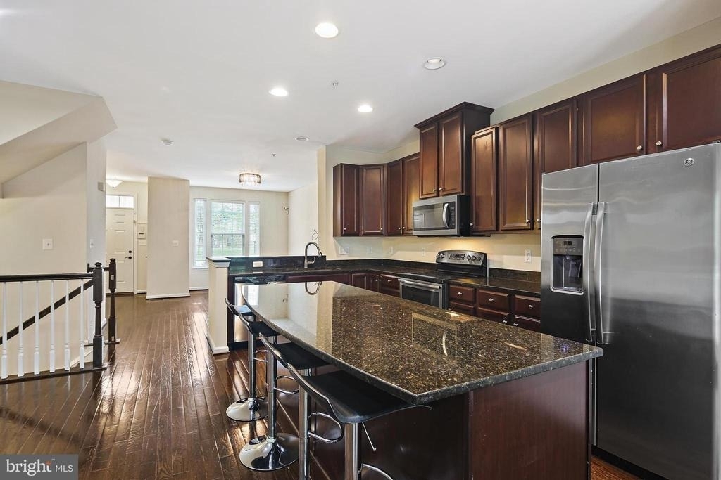 11675 Emerald Green Drive - Photo 2