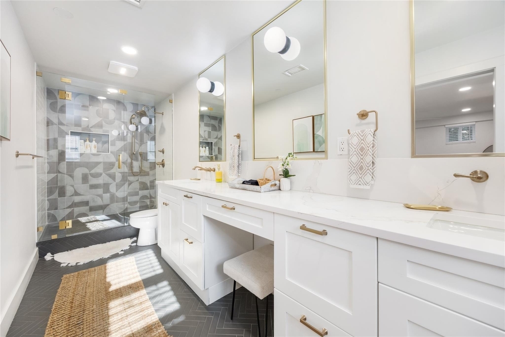 2109 Brackenridge St - Photo 18
