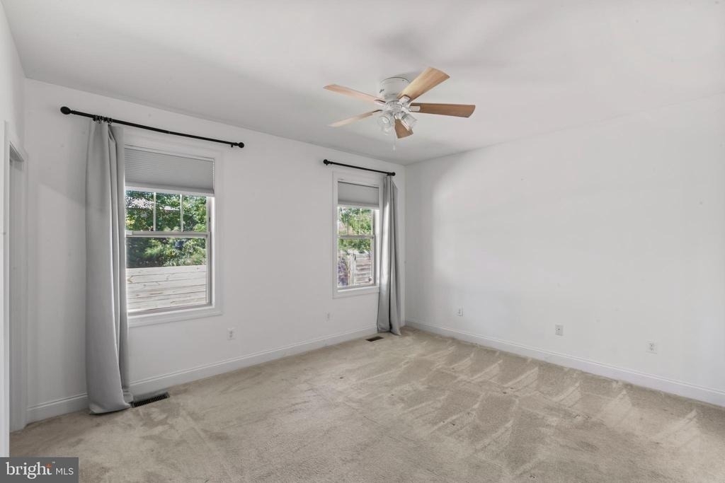 5790 Hunt Club Road - Photo 32