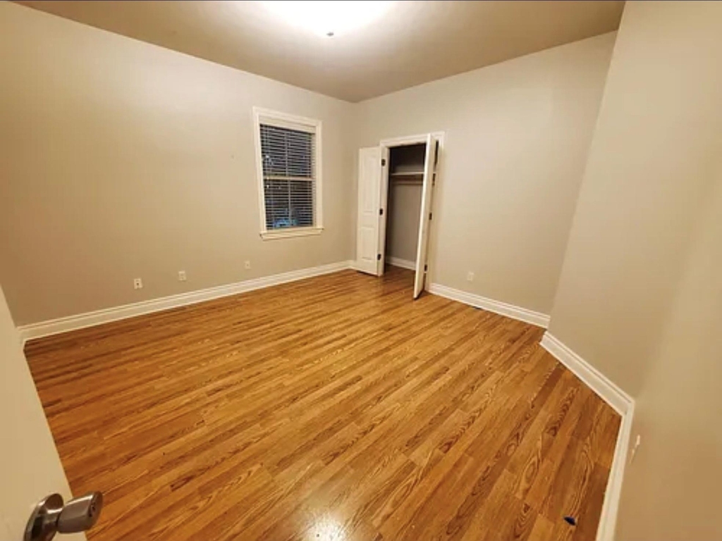 203 E Pecan St - Photo 9